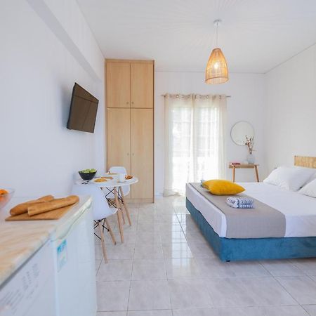 White House Studios & Apartments Argostoli  Eksteriør billede