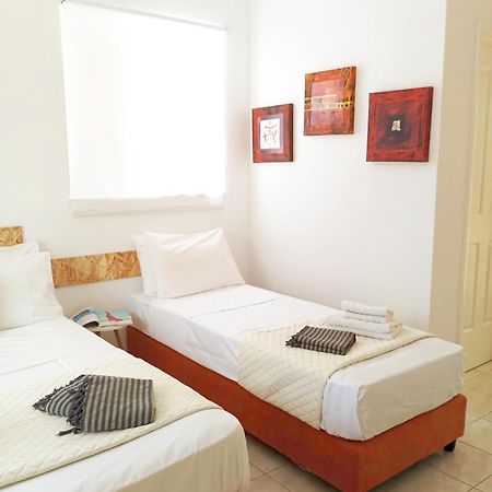 White House Studios & Apartments Argostoli  Eksteriør billede