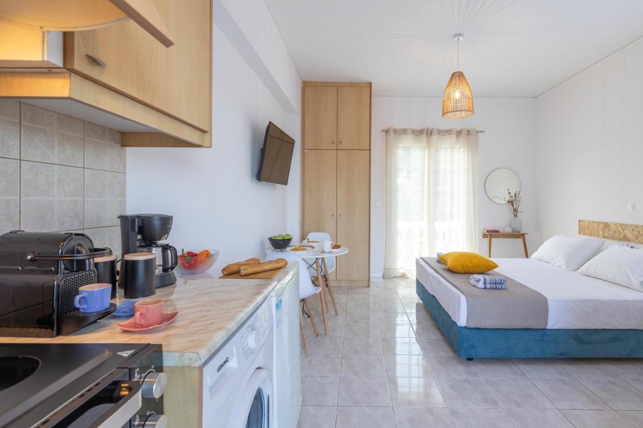 White House Studios & Apartments Argostoli  Eksteriør billede